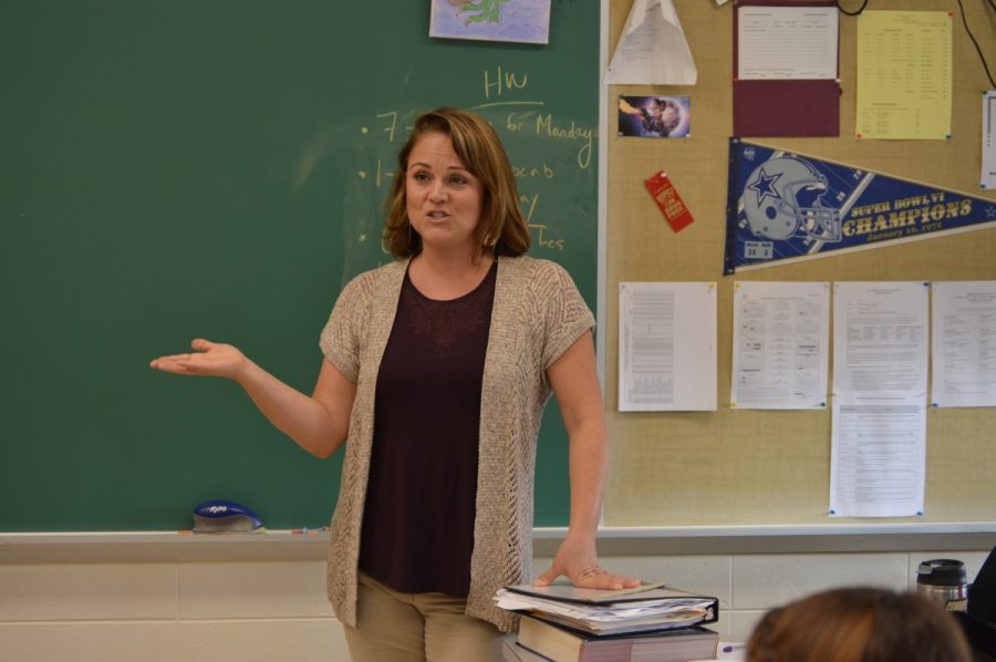 English teacher Karie Kwietniak instructs her sophomores in the fine art of literary analysis and close-reading.