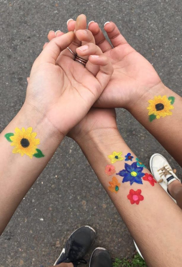 Temporary tattoos was a popular attraction at the 2018 Freshman Field Day.