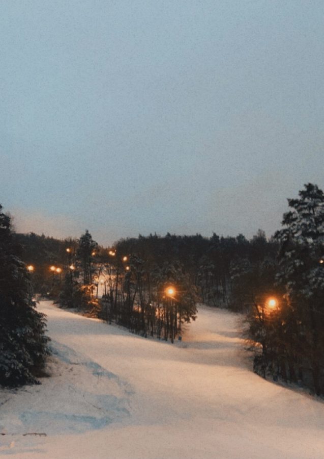 Blue Mountain Resort is equiped with plenty of lights for night time skiing.