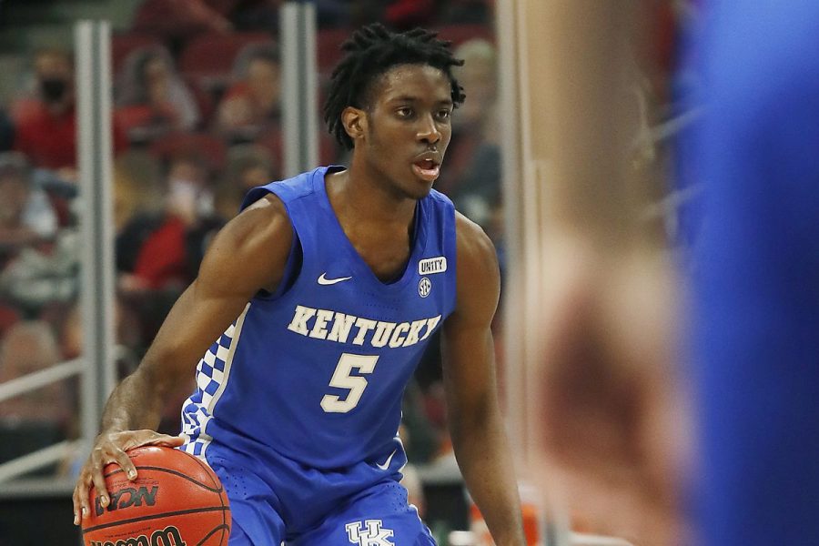 Kentucky Shooting Guard Terrance Clarke passed away Thursday after sustaining fatal injuries in a car accident in Los Angeles, California.