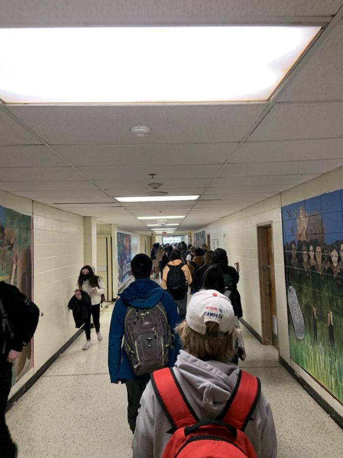 The halls are packed once again as students return to HHS with the 4-Day Hybrid plans.